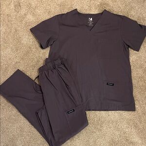 Cherokee Women's Scrub Set in Dark Gray